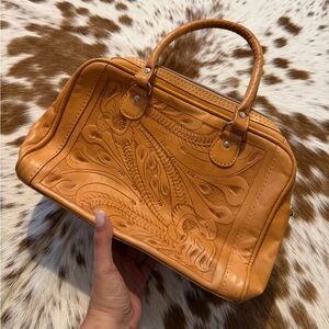 Elegant Tan Leather Handbag